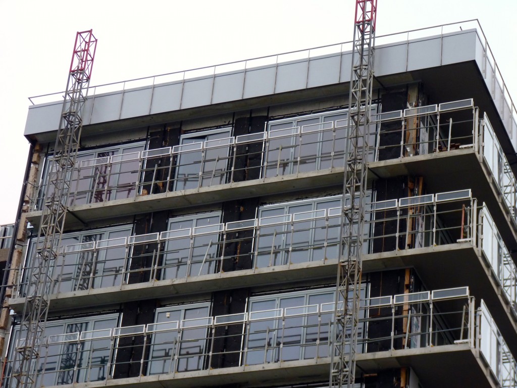 Dernières vitres posées aux 11° étage du bâtiment A