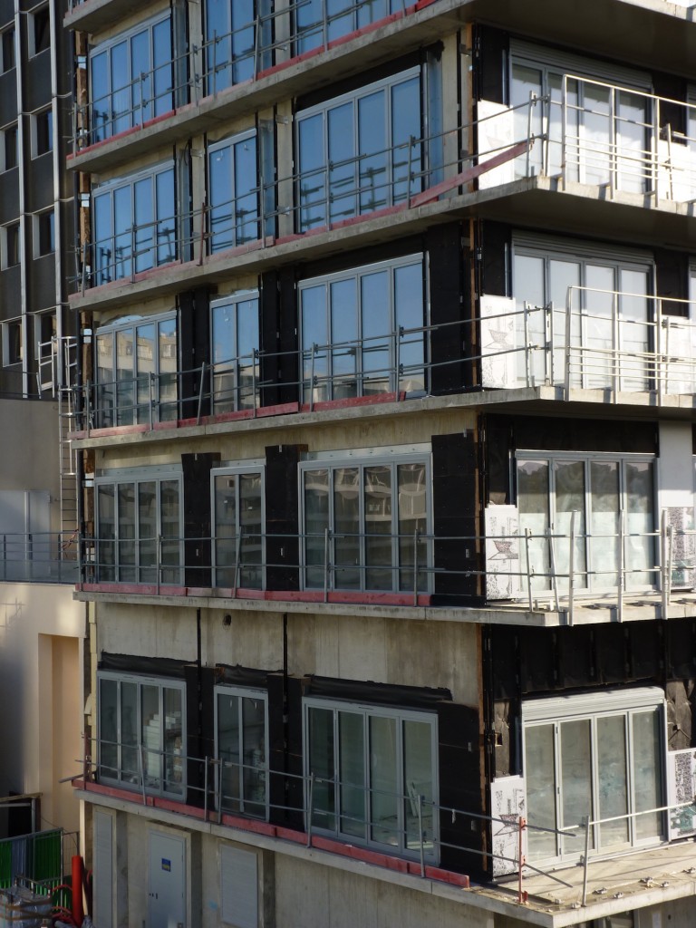 Pose de l'isolant, façade Ouest